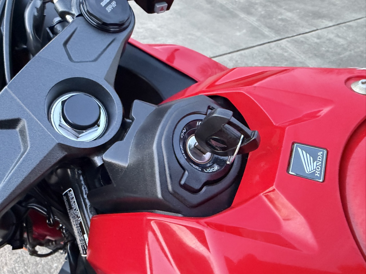 2025 Honda CBR650R E-CLUTCH